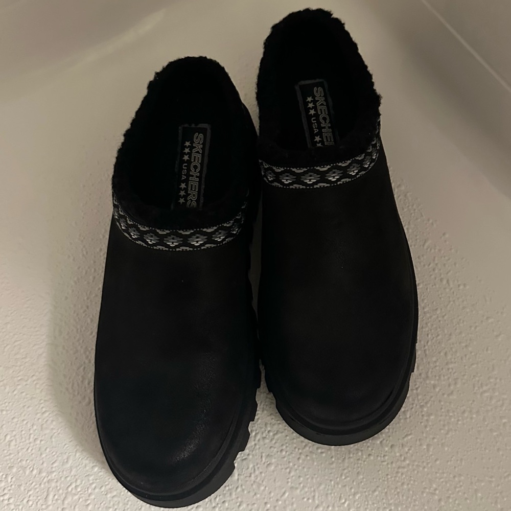 Skechers Black Slip-On Clogs with Patterned Trim